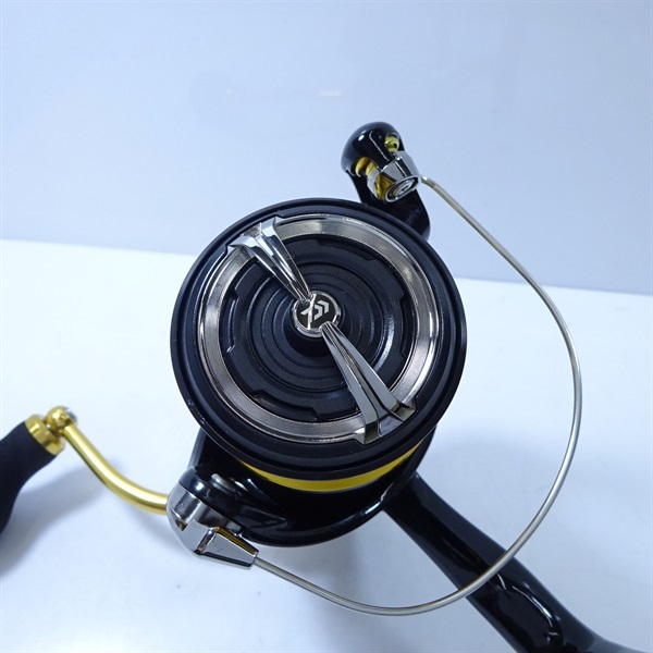 ２３レガリスＬＴ４０００ＣＸＨ